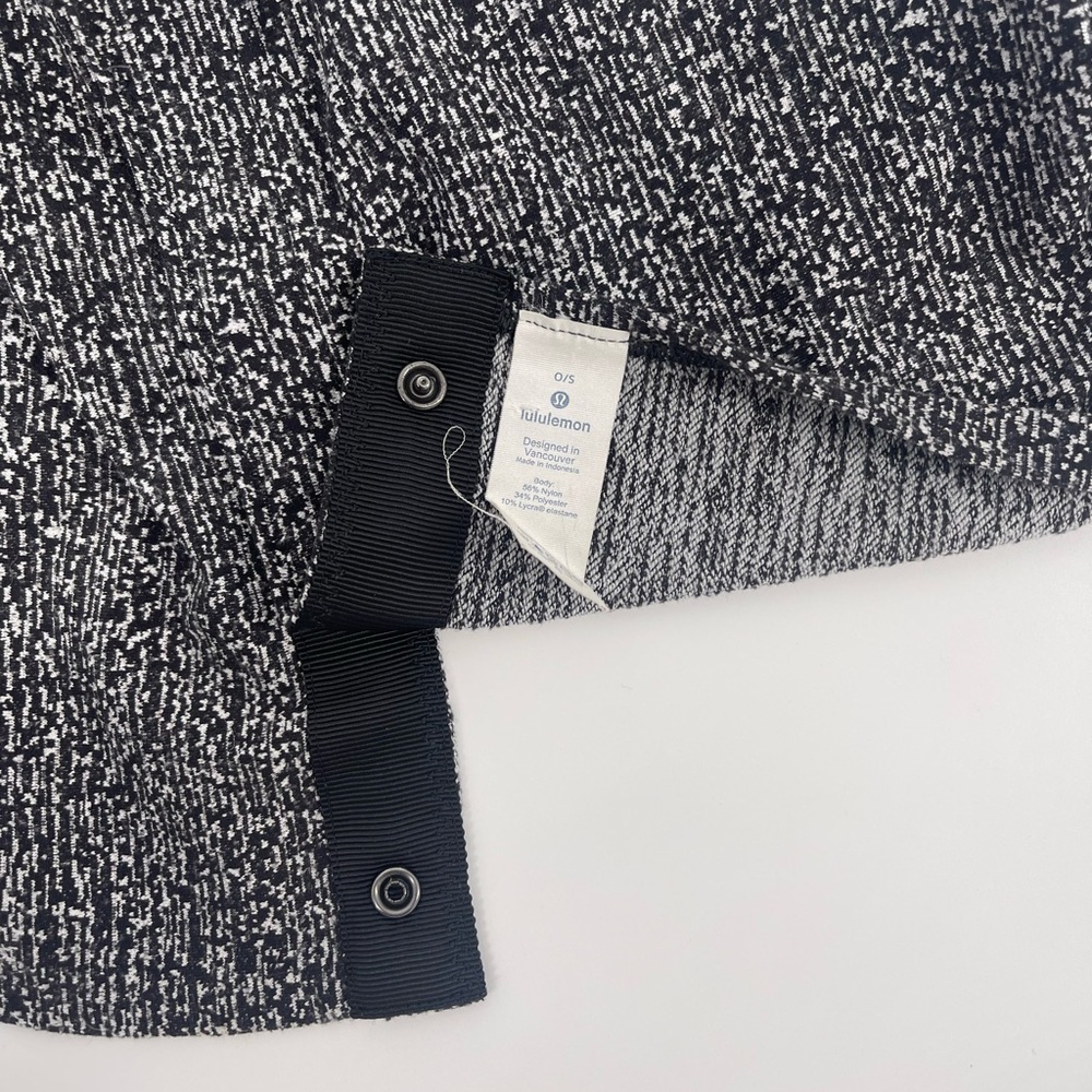 Lululemon Scarf (B40#3) - Picture 3 of 7
